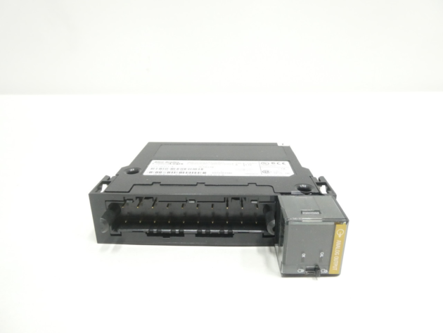 Allen-Bradley 2711P-T15C6D1 PanelView Plus 7 PLC Module